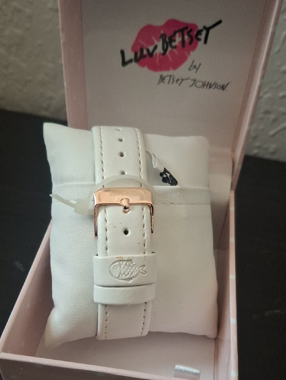 Betsey Johnson White Leather Watch with Rose Gold Case and Kitten Dial - Picture 2 of 3